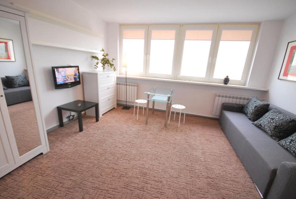 Apartment4You - Solidarnosci Varsovia Habitación foto